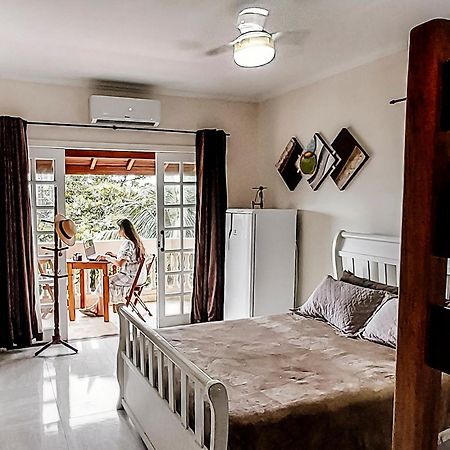 Pousada Oasis Peruíbe エクステリア 写真
